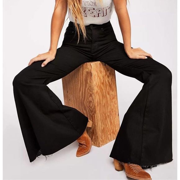 We The Free | 28 | Black Curvy high rise lace up back wide leg bell bottom jeans - Picture 2 of 9